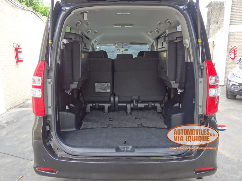 
								TOYOTA NOAH AÑO 2010 full									