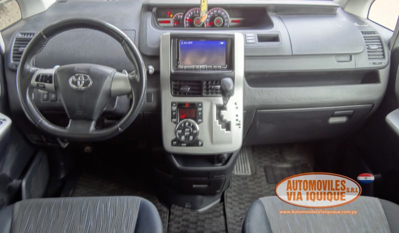 
								TOYOTA NOAH AÑO 2010 full									