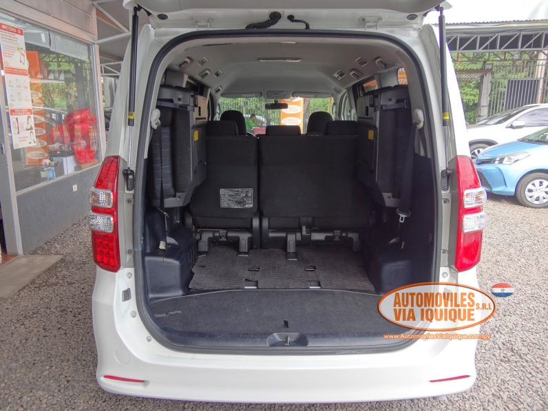 
								TOYOTA NOAH AÑO 2010 full									