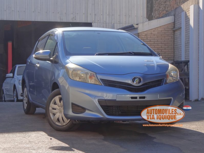
								TOYOTA VITZ AÑO 2012 full									