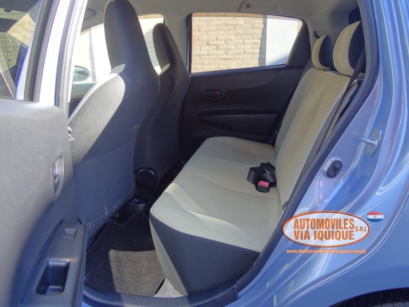 
								TOYOTA VITZ AÑO 2012 full									