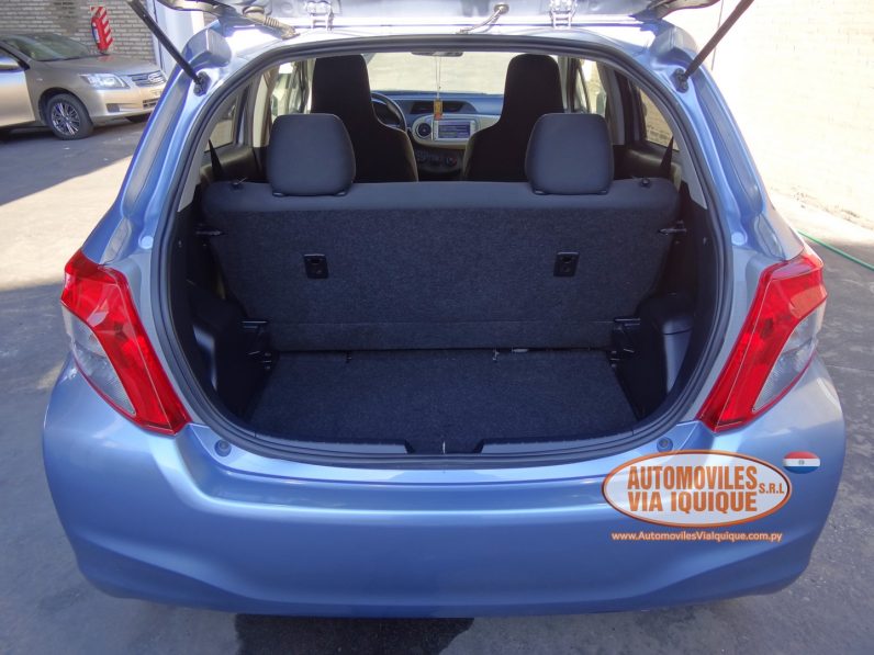 
								TOYOTA VITZ AÑO 2012 full									