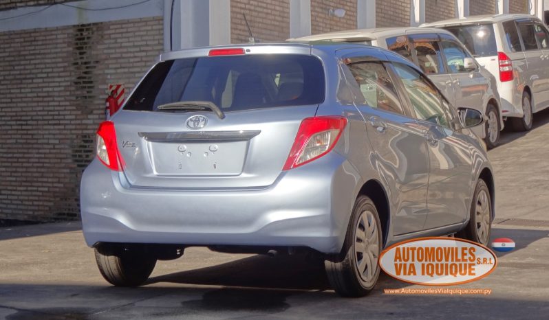 
								TOYOTA VITZ AÑO 2012 full									
