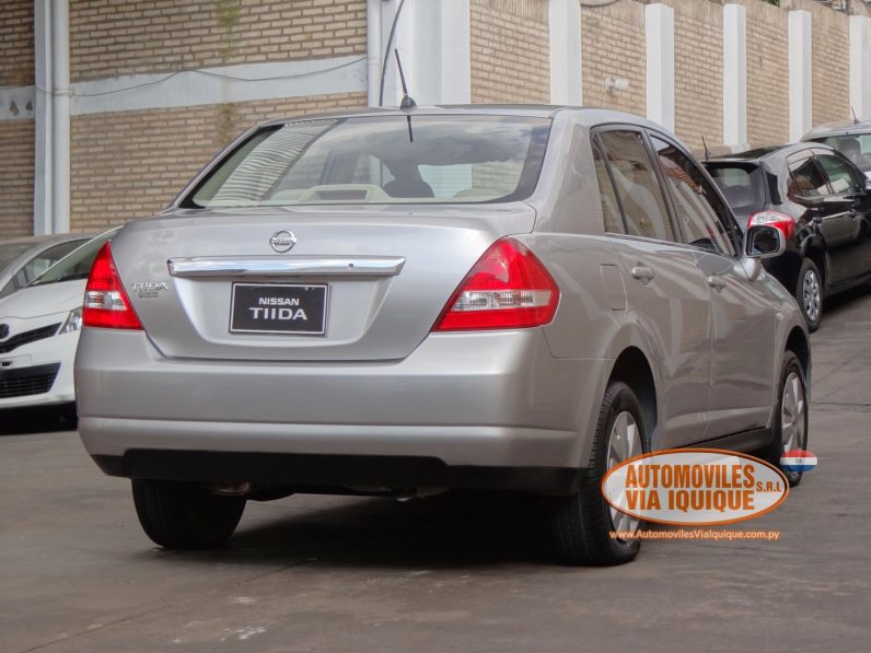 
								NISSAN TIIDA AÑO 2007 full									