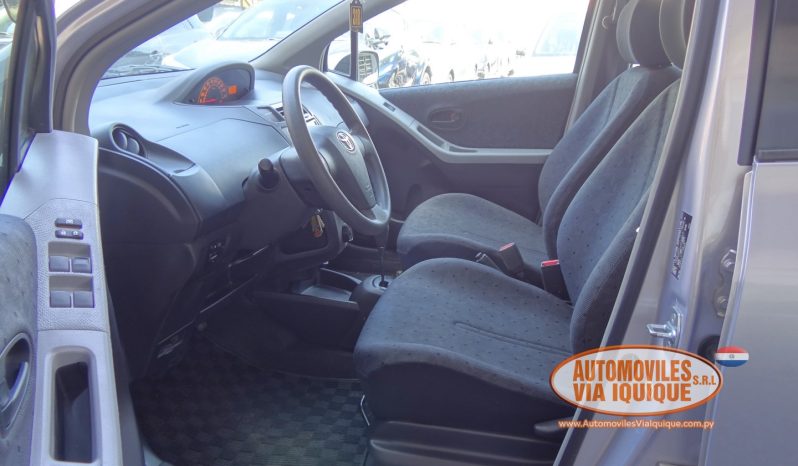 
								TOYOTA VITZ AÑO 2010 full									