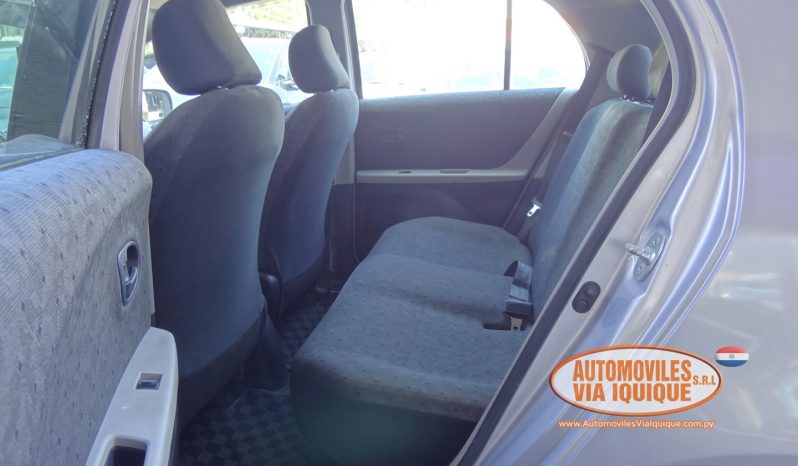 
								TOYOTA VITZ AÑO 2010 full									