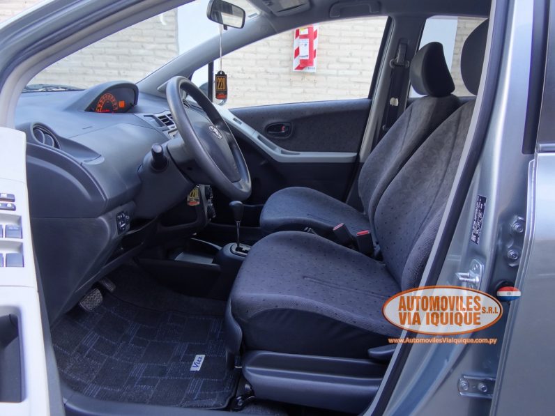 
								TOYOTA VITZ AÑO 2009 full									