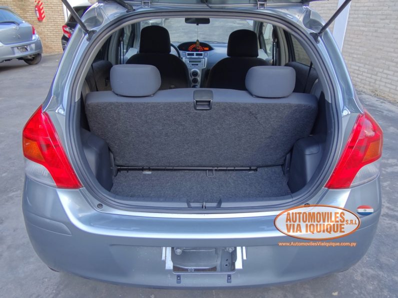 
								TOYOTA VITZ AÑO 2009 full									