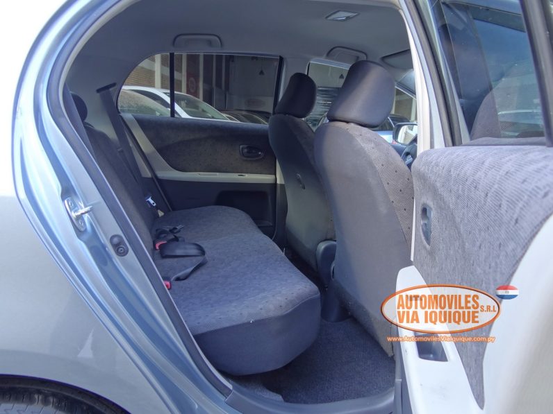 
								TOYOTA VITZ AÑO 2009 full									