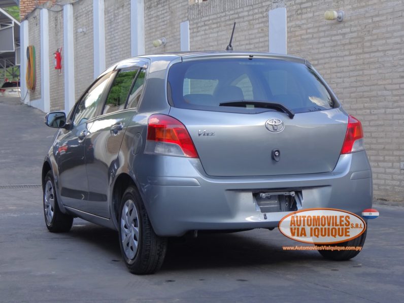 
								TOYOTA VITZ AÑO 2009 full									