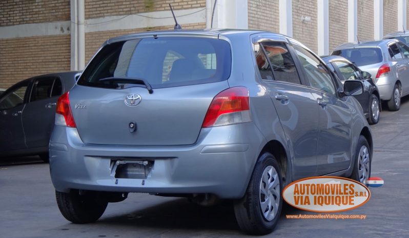 
								TOYOTA VITZ AÑO 2009 full									