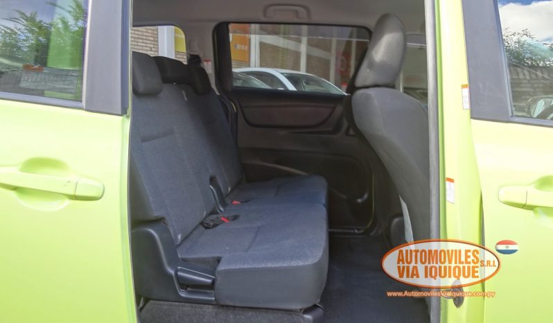 
								TOYOTA SIENTA AÑO 2015 full									