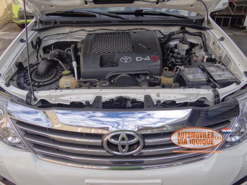 
								TOYOTA FORTUNER AÑO 2014 full									