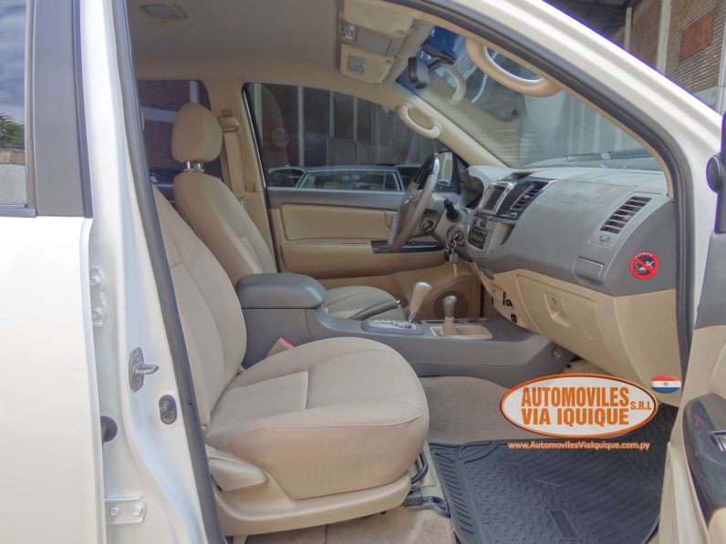 
								TOYOTA FORTUNER AÑO 2014 full									