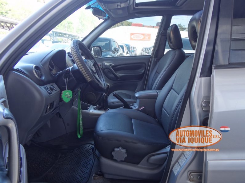 
								TOYOTA RAV4 AÑO 2002 full									