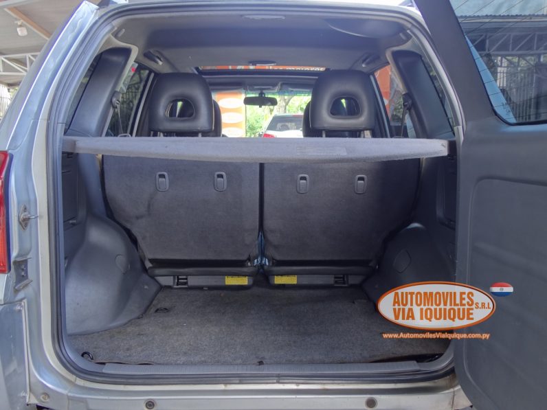 
								TOYOTA RAV4 AÑO 2002 full									
