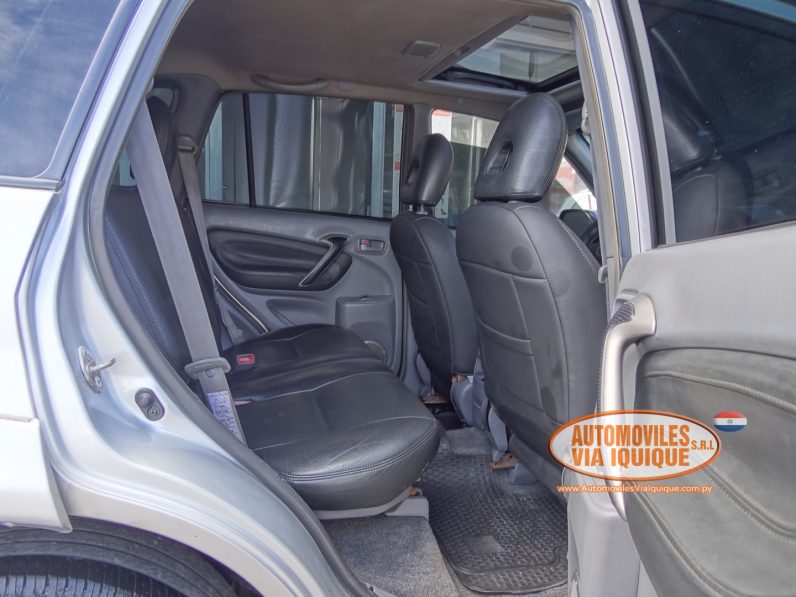 
								TOYOTA RAV4 AÑO 2002 full									
