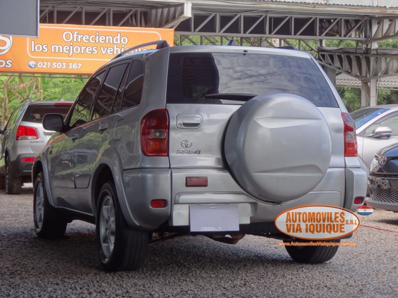 
								TOYOTA RAV4 AÑO 2002 full									