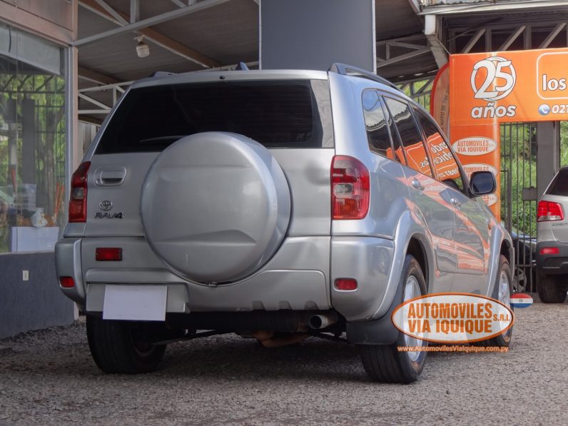 
								TOYOTA RAV4 AÑO 2002 full									