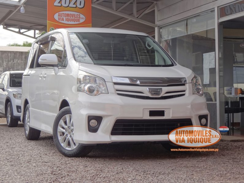 
								TOYOTA NOAH 2010 full									