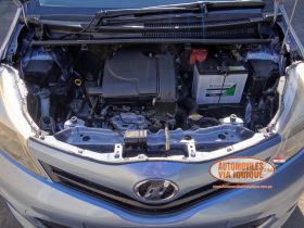 TOYOTA VITZ AÑO 2012