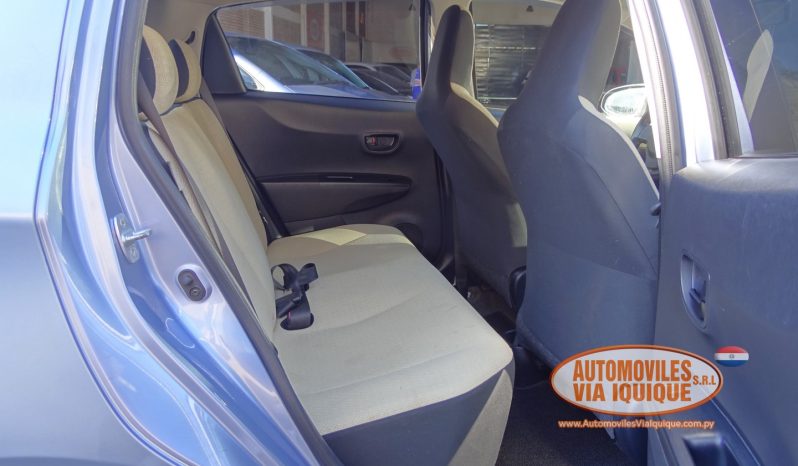 
								TOYOTA VITZ AÑO 2012 full									