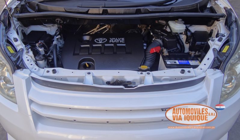 
								TOYOTA NOAH AÑO 2007 full									