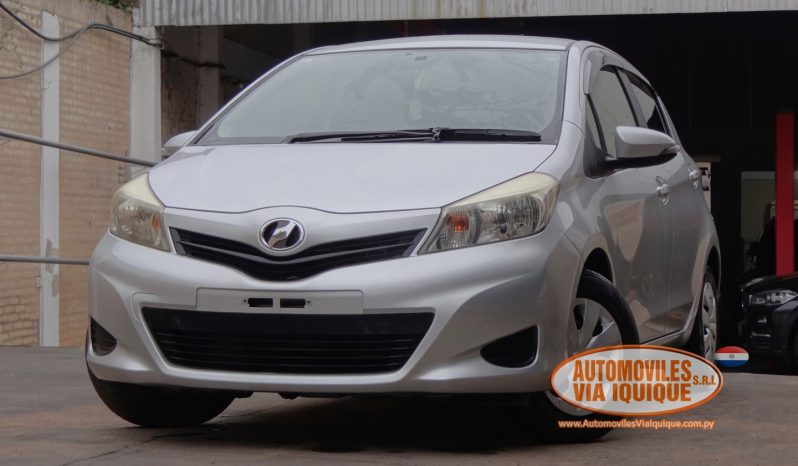 
								TOYOTA VITZ AÑO 2012 full									