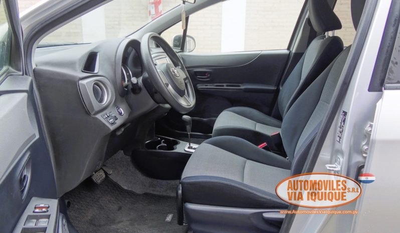 
								TOYOTA VITZ AÑO 2012 full									
