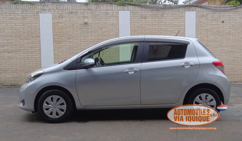 
								TOYOTA VITZ AÑO 2012 full									