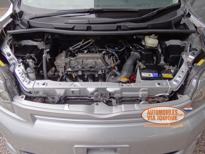 
								TOYOTA VOXY AÑO 2008 full									
