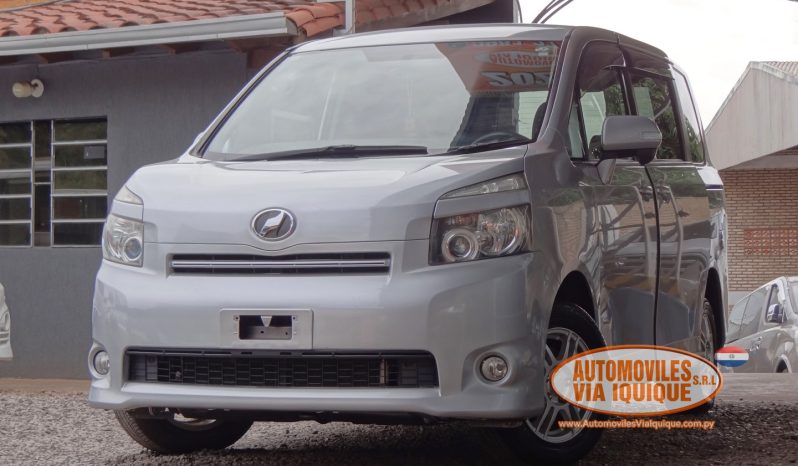 
								TOYOTA VOXY AÑO 2008 full									