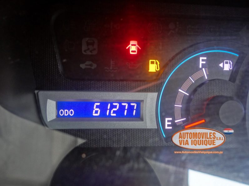 
								TOYOTA VOXY AÑO 2008 full									