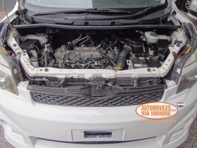 TOYOTA VOXY AÑO 2010