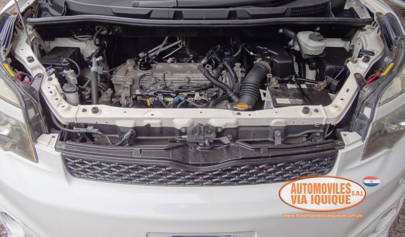 
								TOYOTA VOXY AÑO 2010 full									