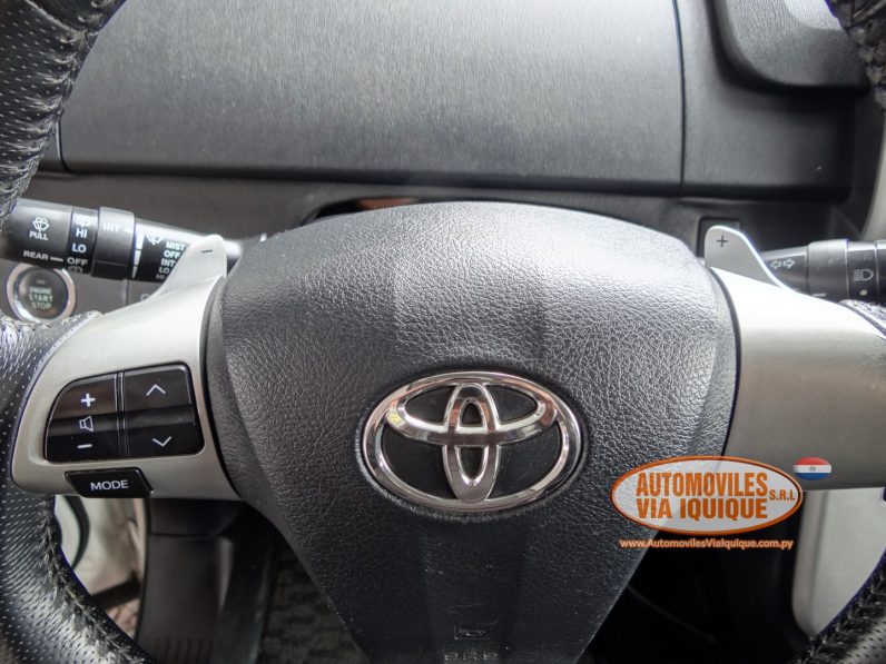 
								TOYOTA VOXY AÑO 2010 full									