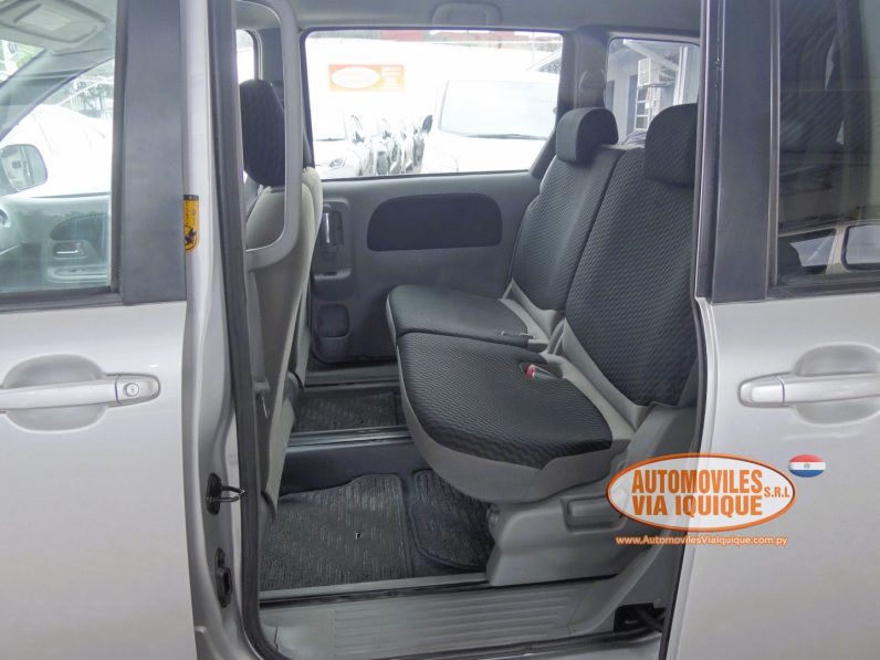 
								TOYOTA SIENTA AÑO 2009 full									
