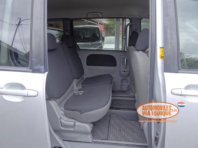 
								TOYOTA SIENTA AÑO 2009 full									