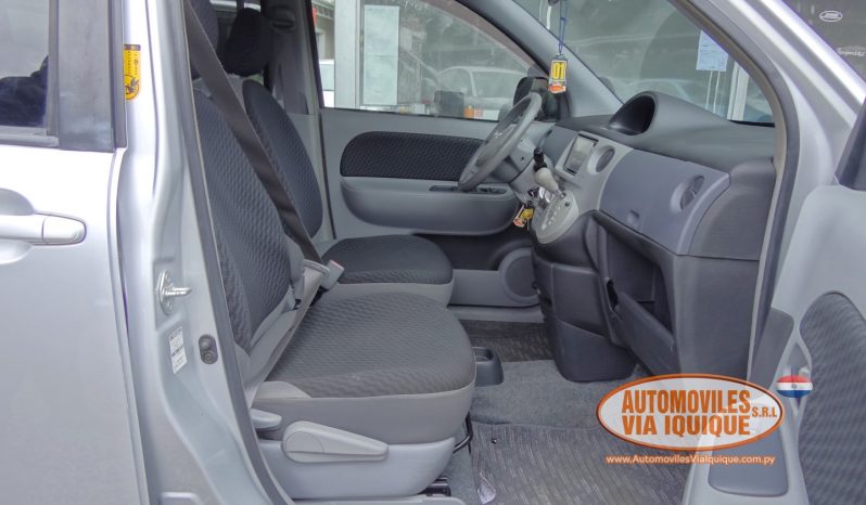 
								TOYOTA SIENTA AÑO 2009 full									