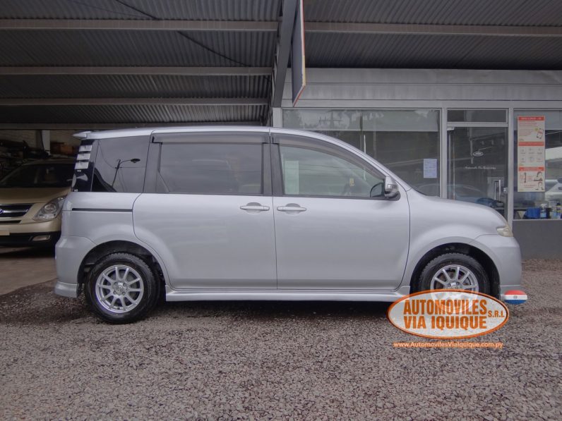 
								TOYOTA SIENTA AÑO 2009 full									
