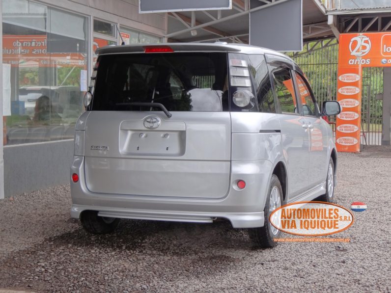 
								TOYOTA SIENTA AÑO 2009 full									