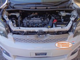 TOYOTA VOXY AÑO 2010