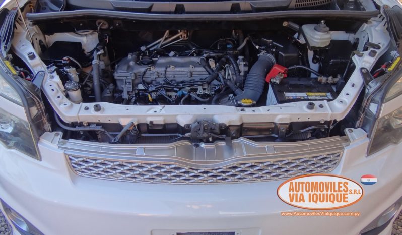 
								TOYOTA VOXY AÑO 2010 full									