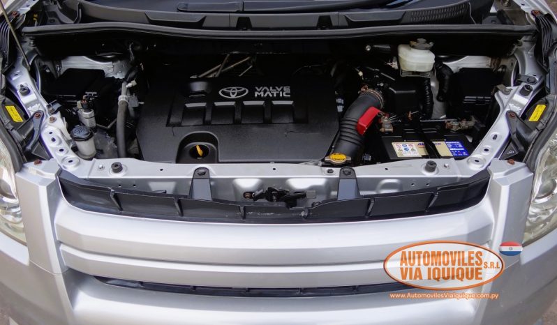 
								TOYOTA NOAH AÑO 2008 full									