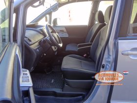 TOYOTA NOAH AÑO 2010