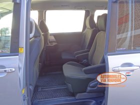 TOYOTA NOAH AÑO 2010