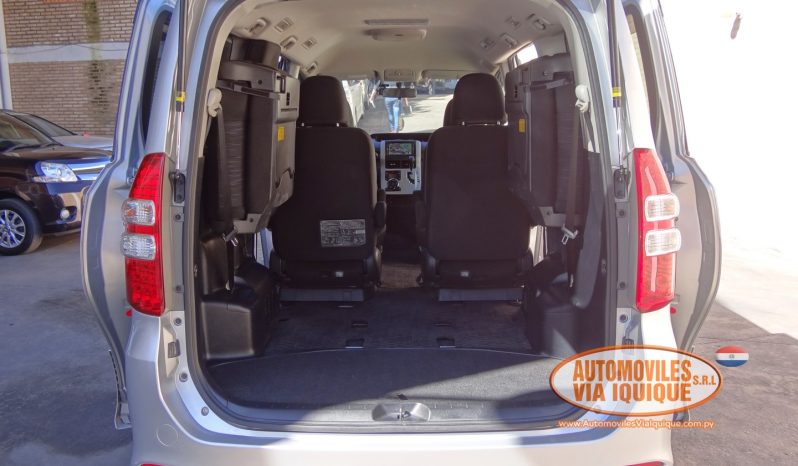 
								TOYOTA NOAH AÑO 2010 full									
