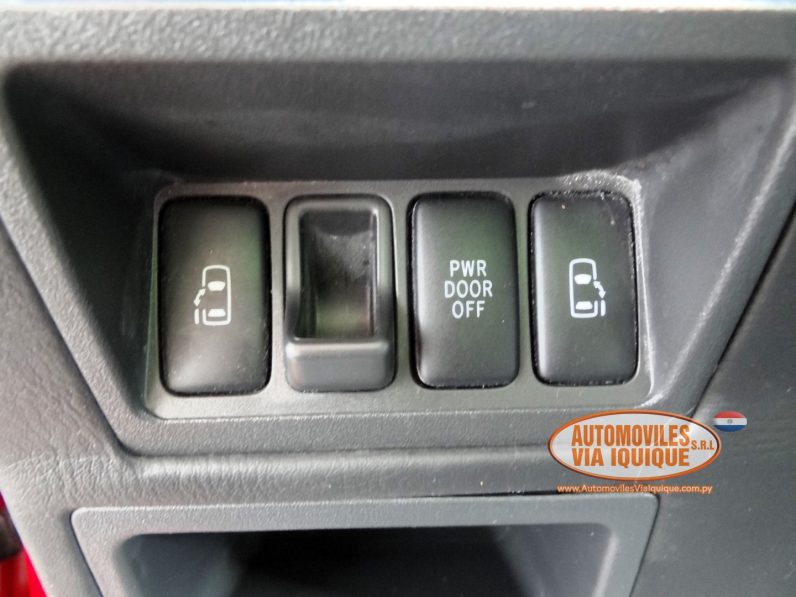
								TOYOTA SIENTA AÑO 2009 full									