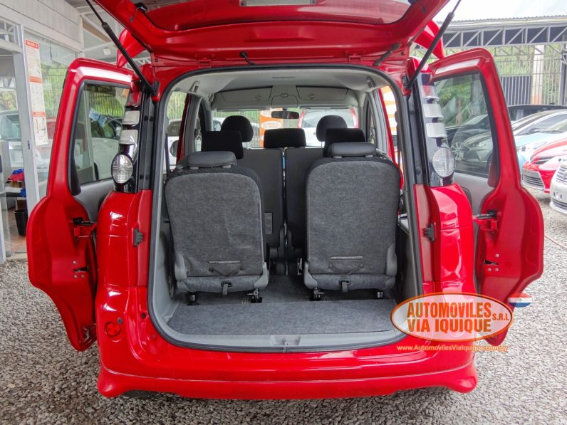 
								TOYOTA SIENTA AÑO 2009 full									