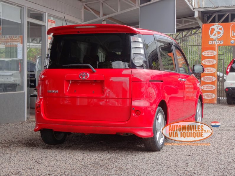 
								TOYOTA SIENTA AÑO 2009 full									